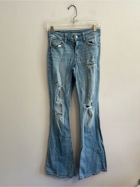 American eagle 0 Light wash high rise artist Distressed Flare leg Jeans